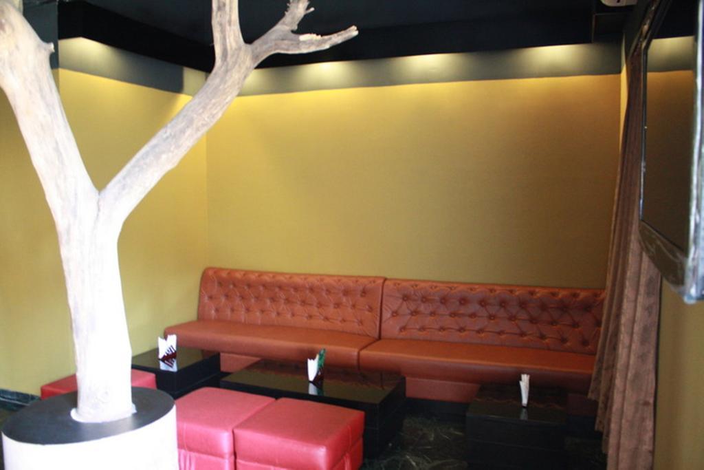La Franklin Hotel Bhubaneswar Esterno foto