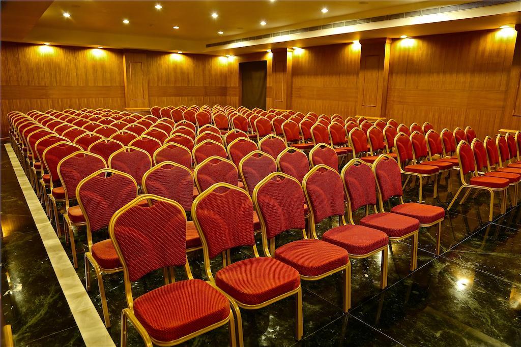 La Franklin Hotel Bhubaneswar Esterno foto