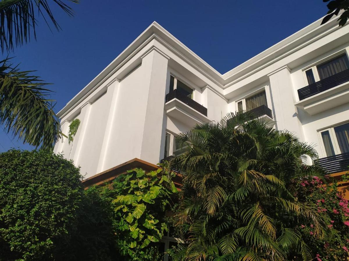 La Franklin Hotel Bhubaneswar Esterno foto